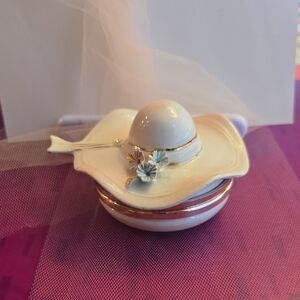 Charming White and Gold Ceramic Hat Box